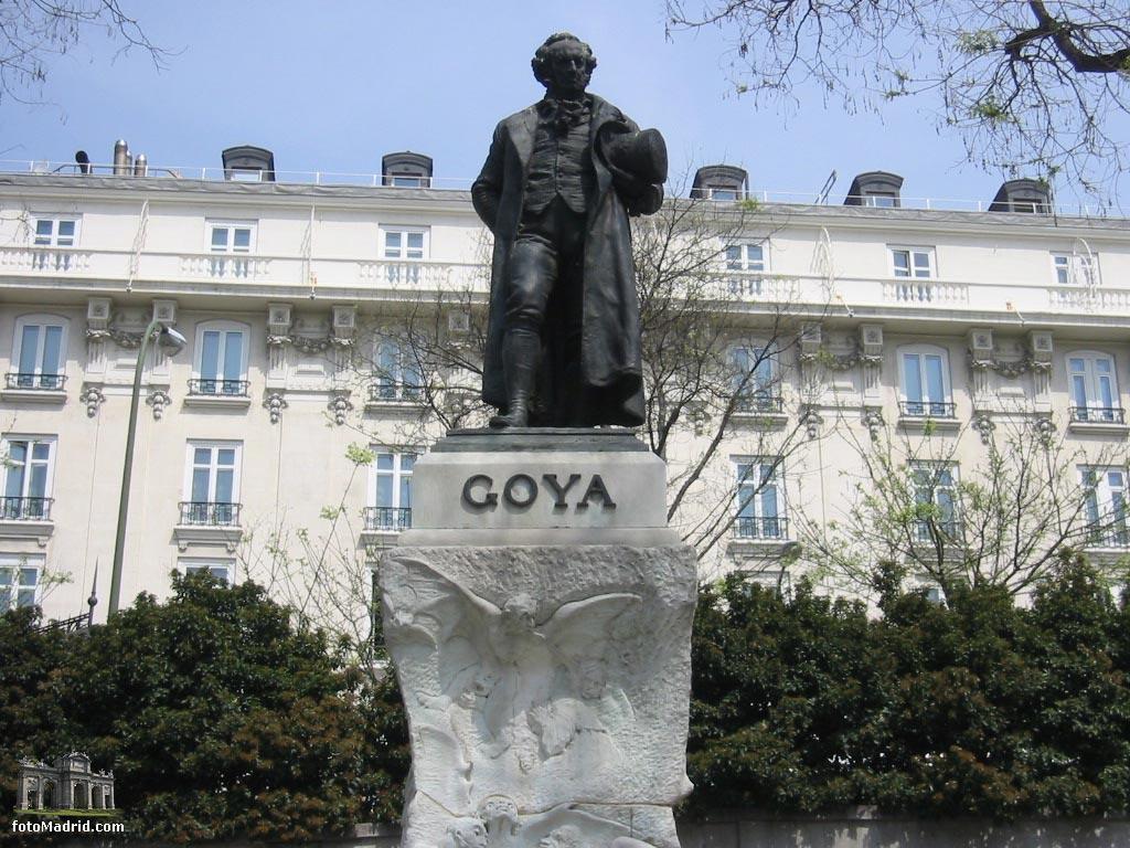 Estatua Goya - Museo del Prado