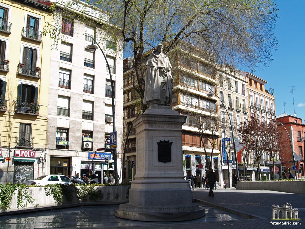 Monumento a Tirso de Molina